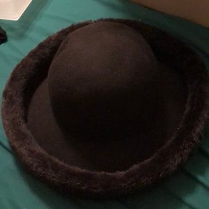 Black hat with fur